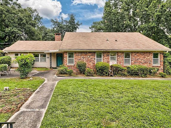 3rd image of 12 Lambright Cir