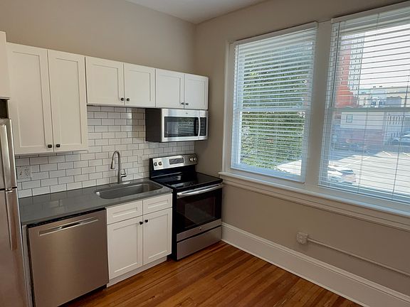 5th image of 19 Franklin Rd SW APT 1