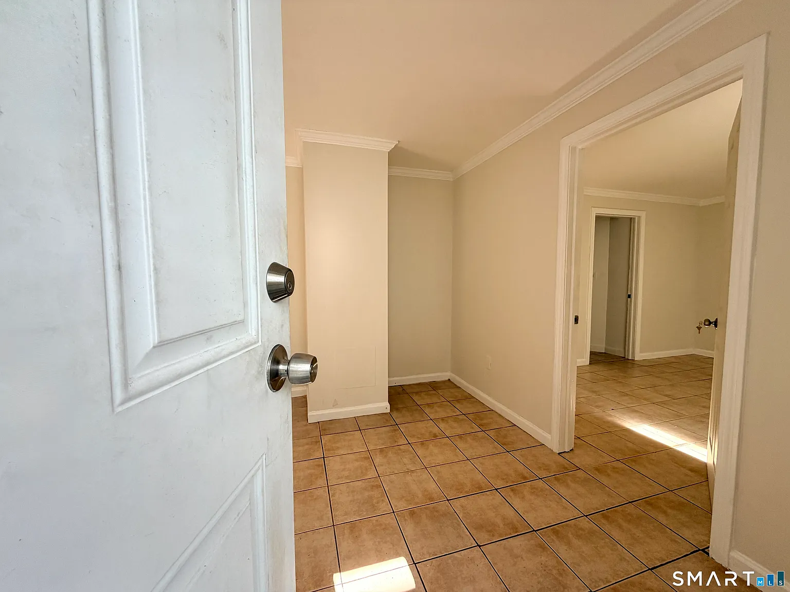 1 bed, 1.0 bath, 559 sqft, $1,300 — Photo 2