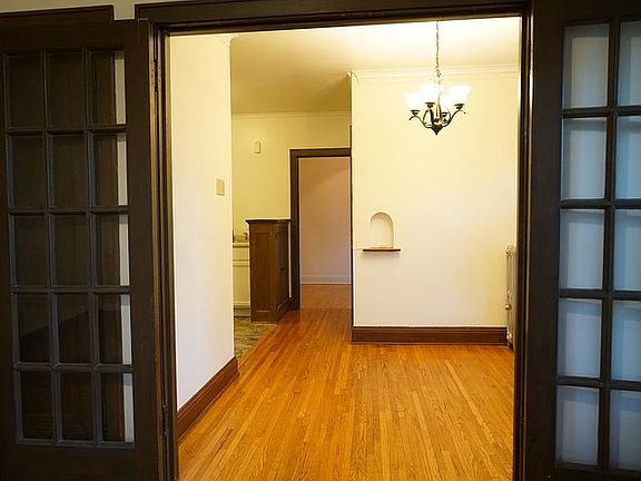 4th image of 1853 Randolph Ave APT 306