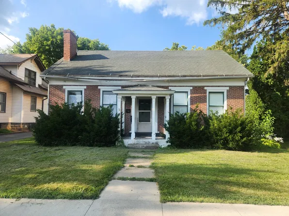 316 W 3rd St, Prophetstown, IL 61277