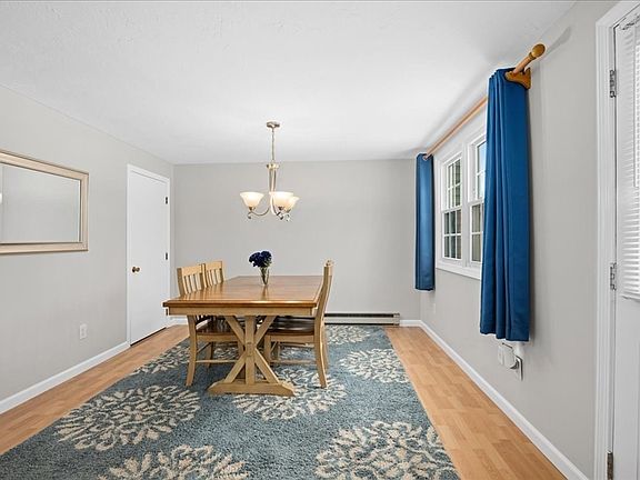 5th image of 46 Lexington Rd Unit 46