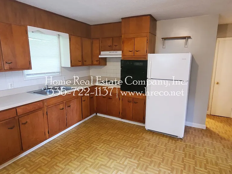 135 E Wall St #5 — Photo 5