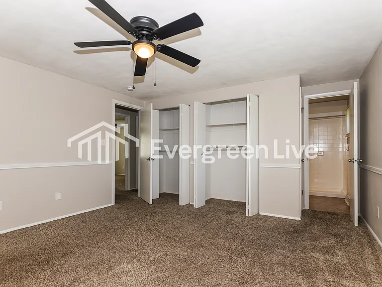 320 Blairwood Dr — Photo 10