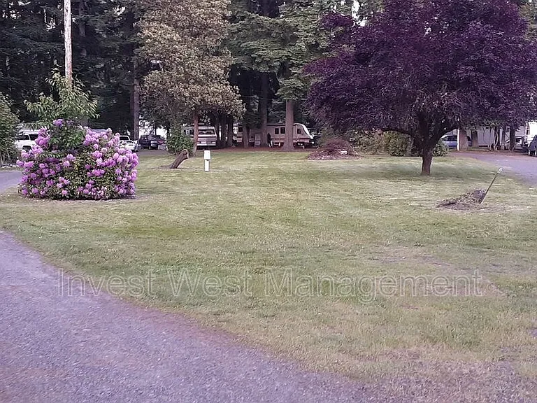 626 Silverbrook Rd #10 — Photo 21