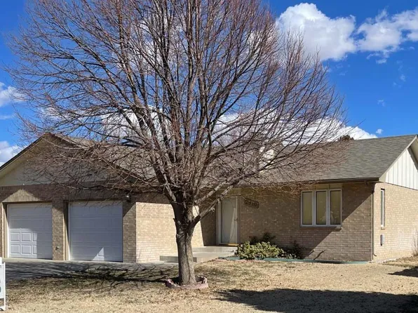 2910 Nancy Pl, Garden City, KS 67846