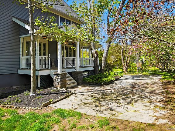 4th image of 374 Marcott Road
