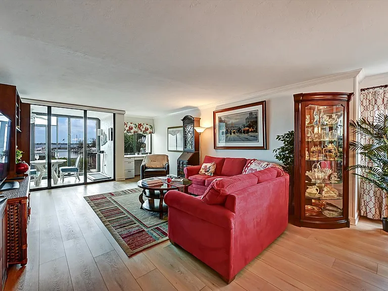 4821 S Landings Dr #106 — Photo 4