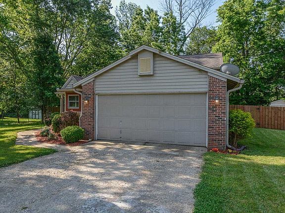 3rd image of 343 E Briarwood Ln