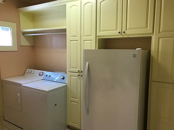 4th image of 509 N Jackson St
