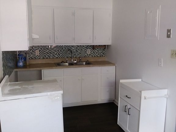 2nd image of 1459 Aspen St