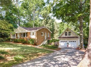 2809 Fairfield Ave, Greensboro, NC 27408