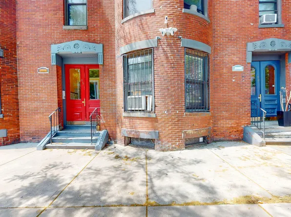 88 Hammond St, Boston, MA