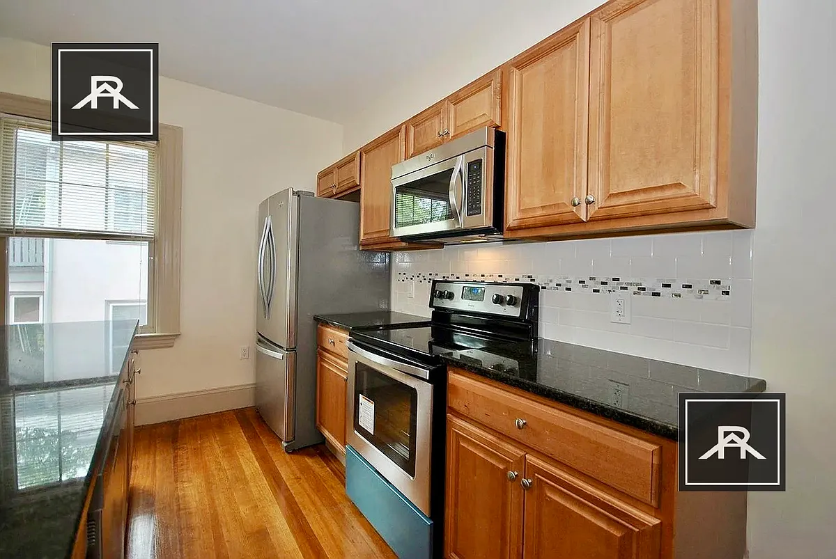 Building Photo - 58 Englewood Ave #2