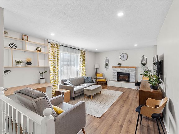 2nd image of 4857 Bolean Dr