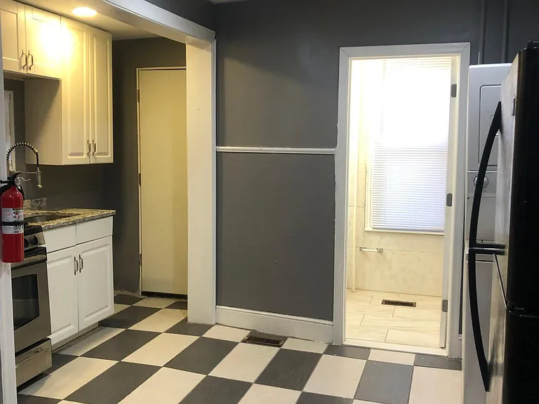 5615 N 2nd St #1 — Photo 7