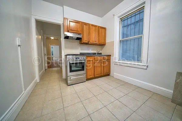 Rented by Sterling Realty Solution Inc | media 8