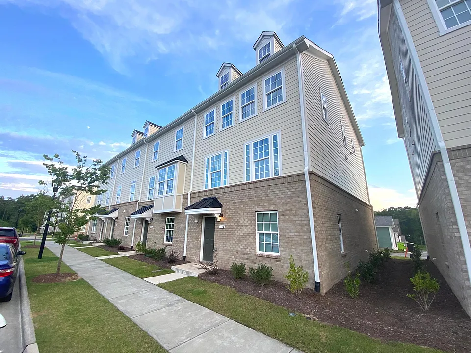 1412 Excelsior Grand Ave