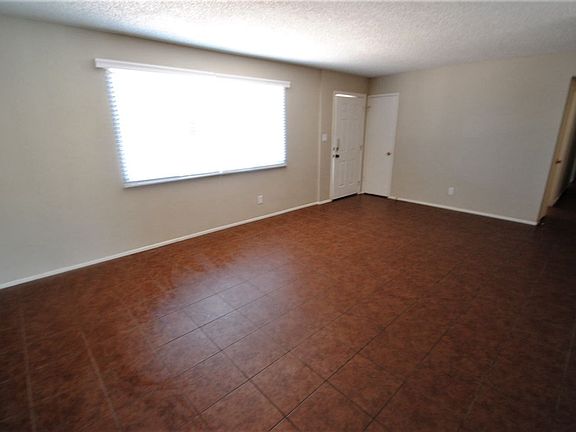 2nd image of 3424 W Mandalay Ln
