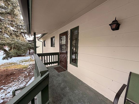 2nd image of 1234 Yellowstone Ave