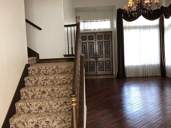 4th image of 2647 Capella Way