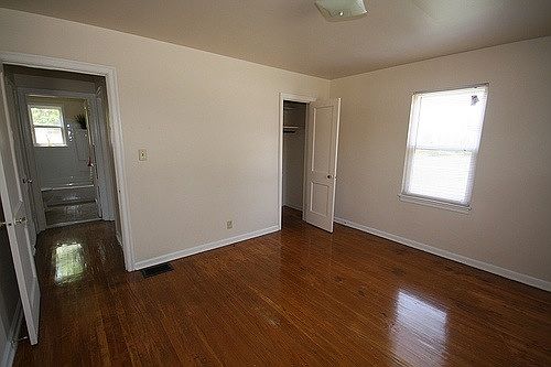 4th image of 4450 Indianola Ave APT 3
