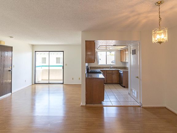 5th image of 510 S Adams St APT 9