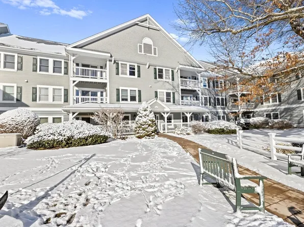 12 Meeting House Ln Unit 303, Scituate, MA 02066