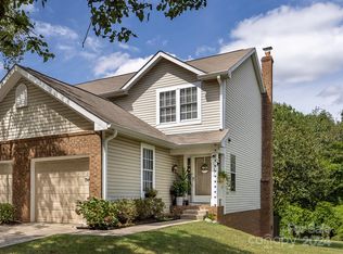 1311 Maple Shade Ln, Charlotte, NC 28270