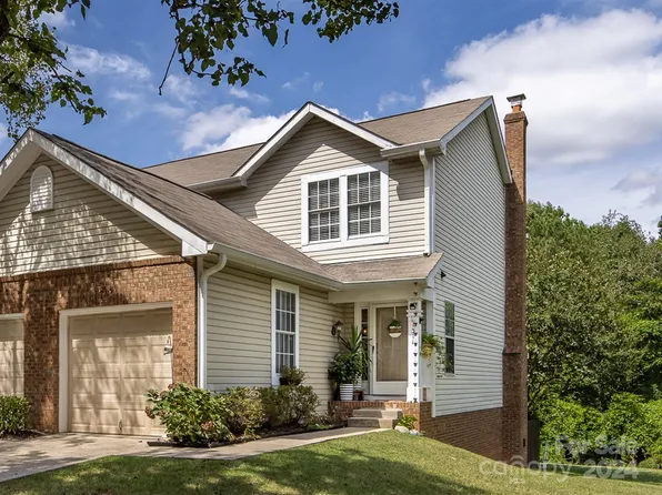 1311 Maple Shade Ln, Charlotte, NC 28270