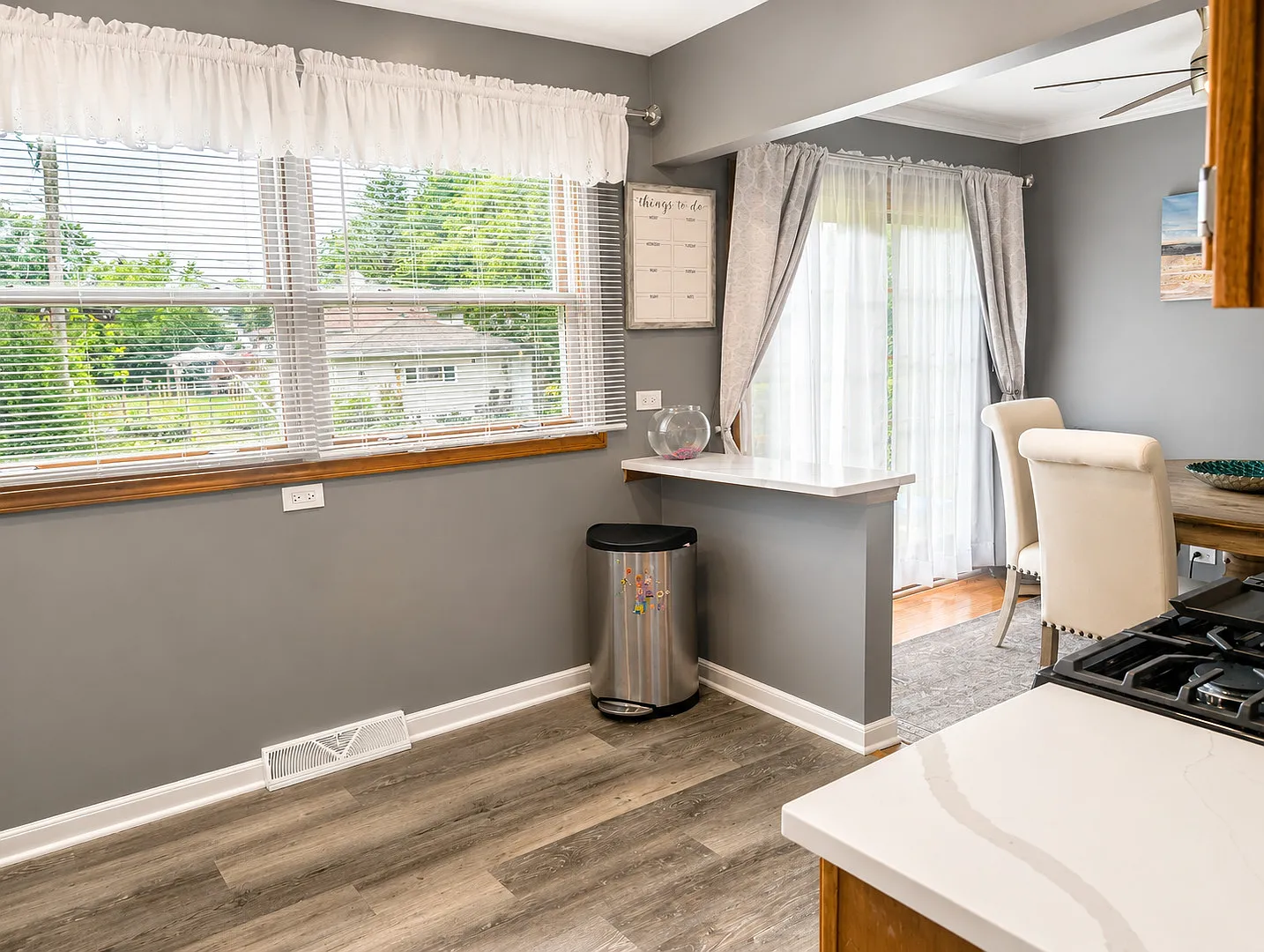 3 bed, 1.5 bath, 1625 sqft, $2,900 — Photo 4