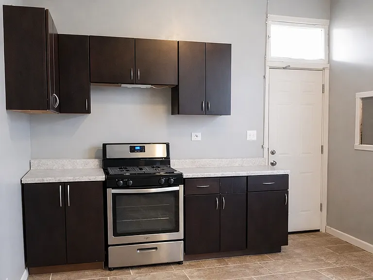 5327 S Princeton Ave #1 — Photo 3