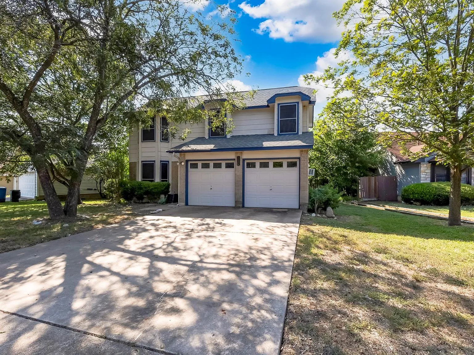 3 bed, 2.5 bath, 1693 sqft, $1,895 — Photo 1