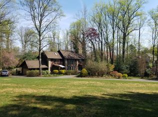 11204 Georgetown Pike, Great Falls, VA 22066