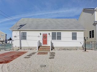 20 Ronnie Dr, Manahawkin, NJ 08050