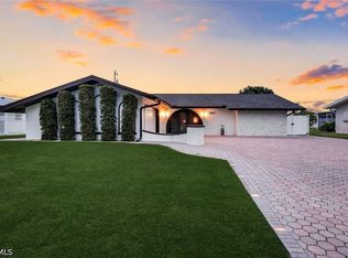 4548 SE 11th Pl, Cape Coral, FL 33904