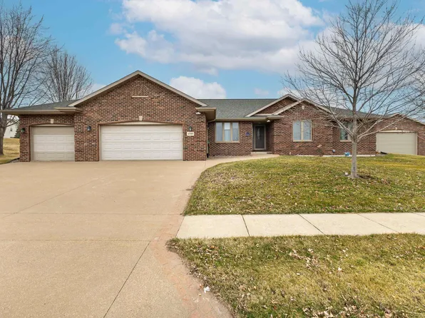 480 Apple St, Dickeyville, WI 53808