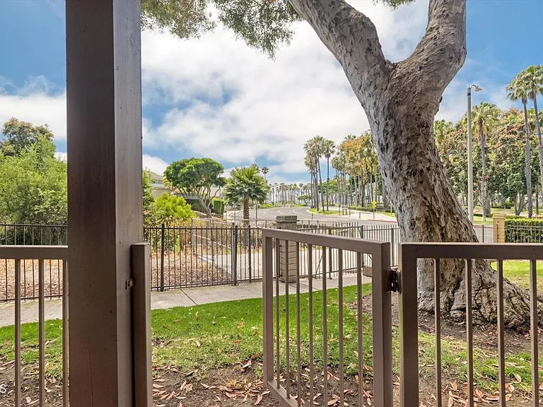 660 Sunfish Way — Photo 15