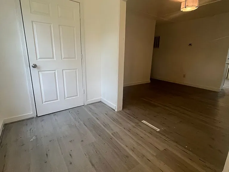 32 Drexel Dr — Photo 3