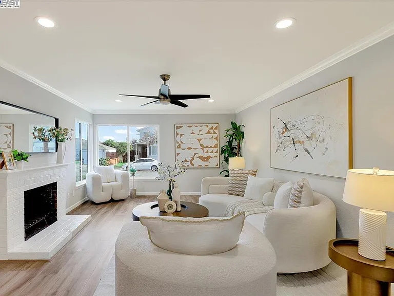 1827 Bandoni Ave — Photo 6