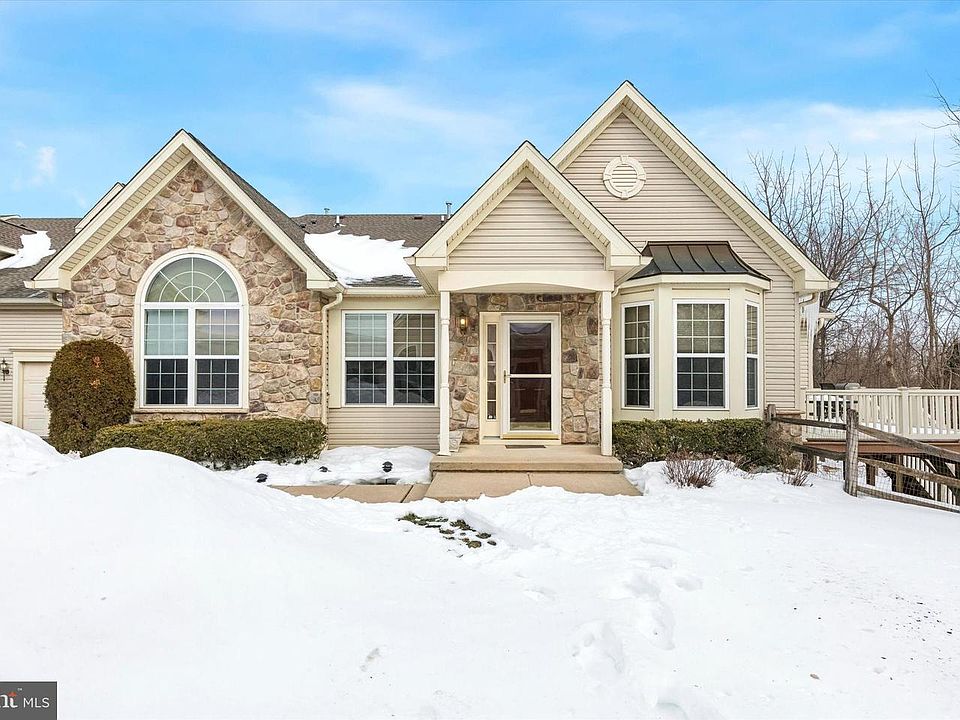 1st image of 189 Villa Dr