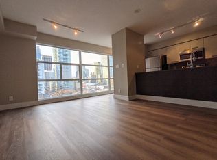 11 Saint Joseph St #1106, Toronto, ON M4Y3G4