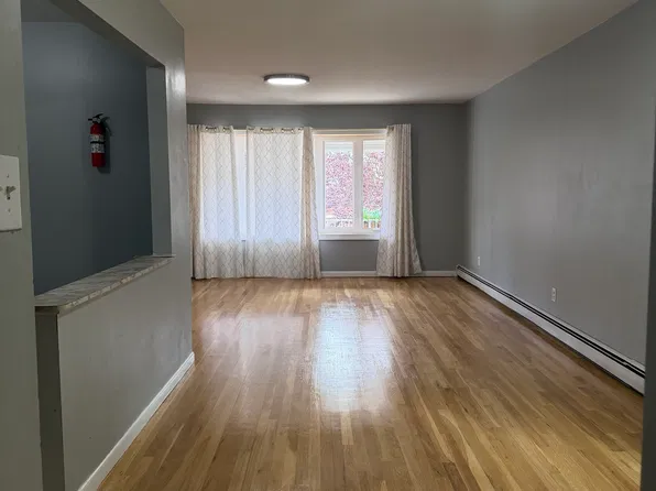 (undisclosed Address), Bayonne, NJ 07002