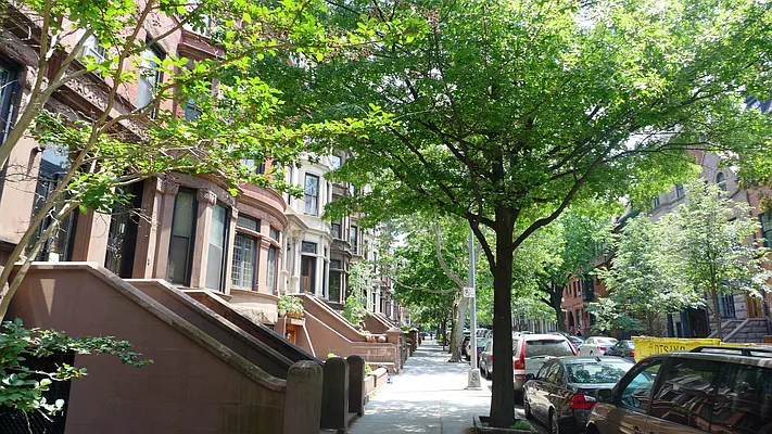 Rented by Garfield Realty  | media 24