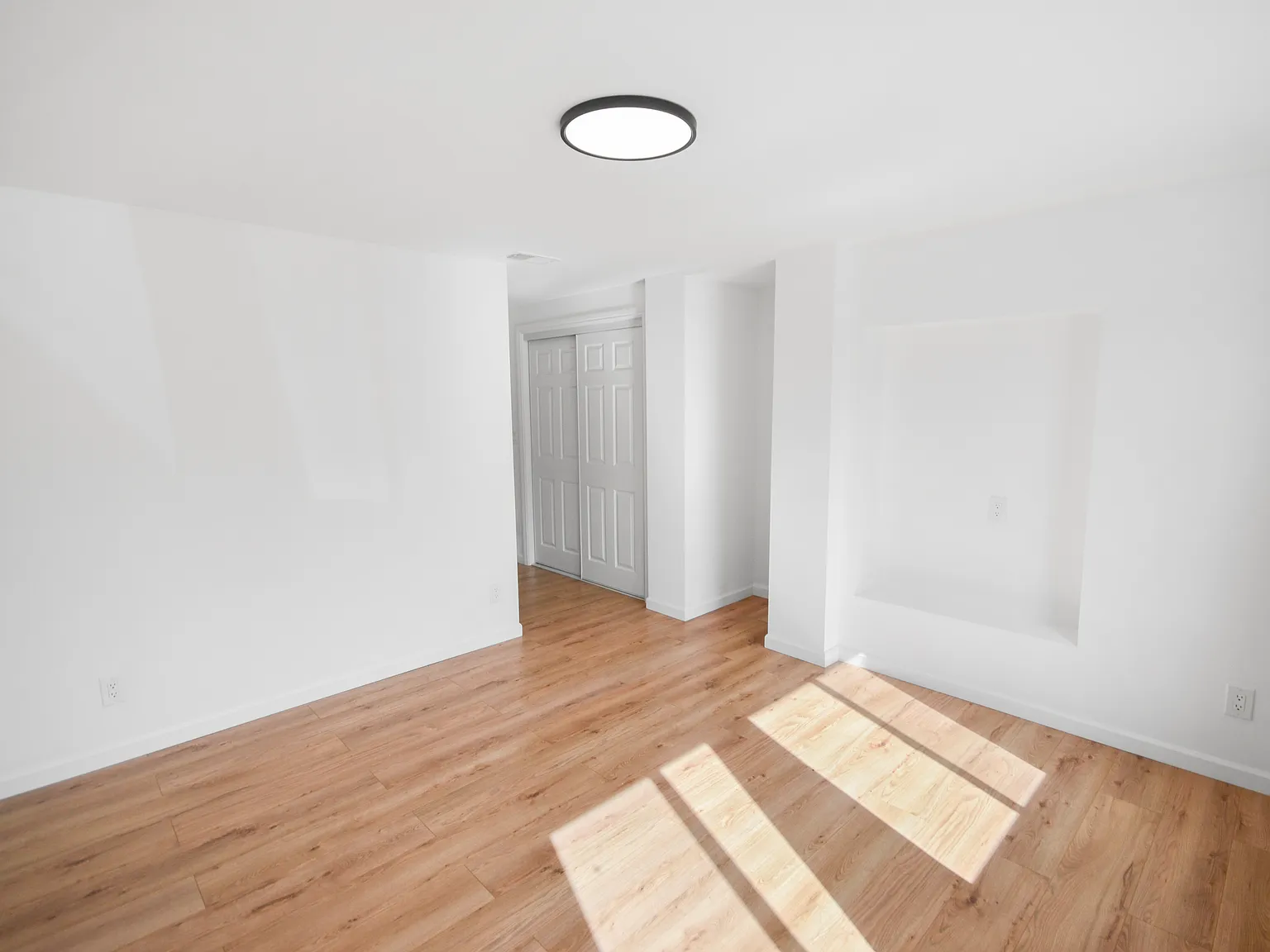 4 Seahaven Ct — Photo 3