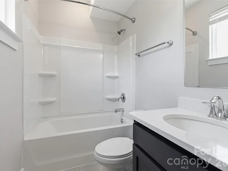 371 S Bruns Ave — Photo 24