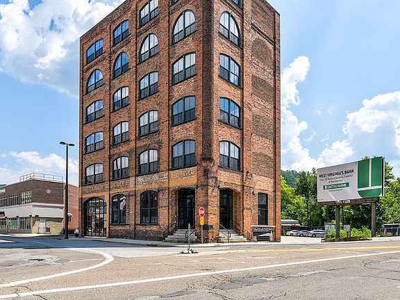 Boury Lofts