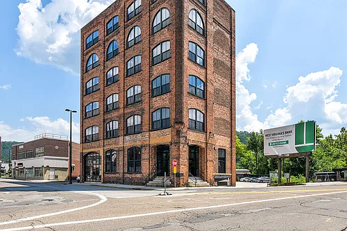Boury Lofts Photo 1