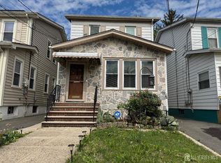 77 Coolidge St, Irvington, NJ 07111