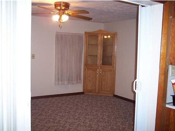 3rd image of 832 Glenwood Ave